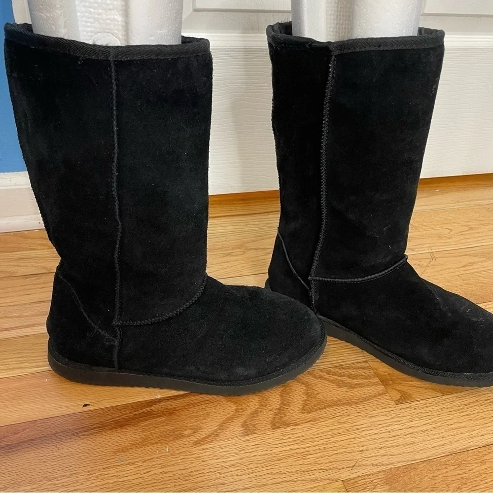 Old Navy black suede faux shearling boots size 8